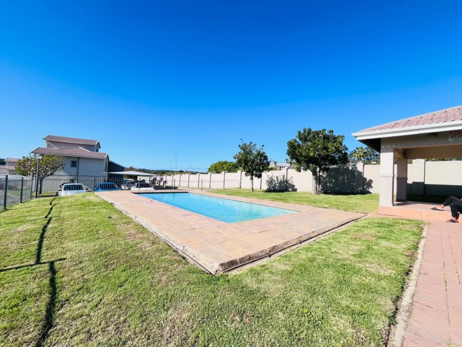 2 Bedroom Property for Sale in Beacon Bay North Eastern Cape